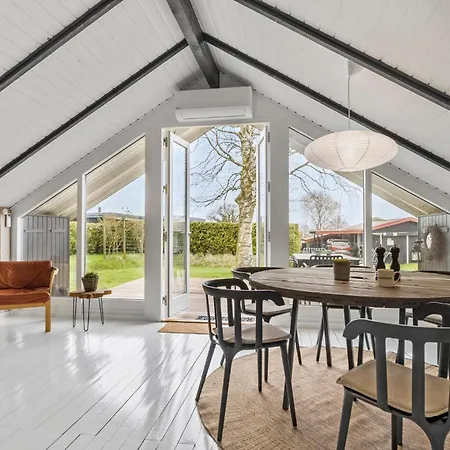 3 Bedroom Awesome In Holiday home Hejls